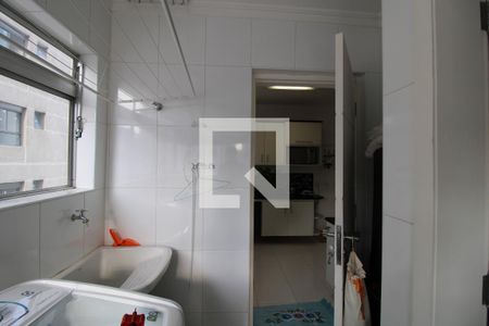 Apartamento à venda com 110m², 2 quartos e 1 vagaÁrea de Serviço