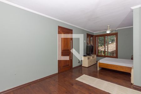 Casa à venda com 774m², 4 quartos e 3 vagasQuarto Suíte 2