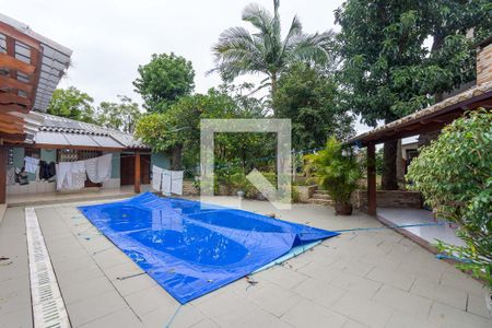 Casa à venda com 774m², 4 quartos e 3 vagasPiscina