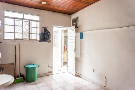 Casa à venda com 60m², 2 quartos e 1 vaga Casa à venda com 60m², 2 quartos e 1 vagaGaragem