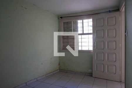 Casa à venda com 240m², 4 quartos e 4 vagas Casa à venda com 240m², 4 quartos e 4 vagasedicula