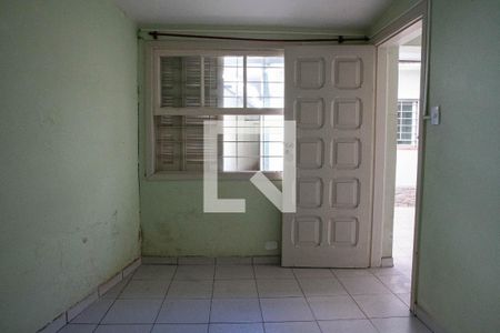 Casa à venda com 240m², 4 quartos e 4 vagas Casa à venda com 240m², 4 quartos e 4 vagasedicula