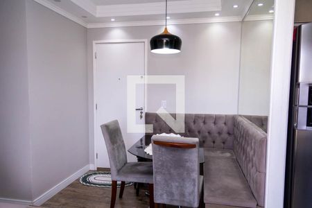 Sala e sala de jantar de apartamento para alugar com 2 quartos, 48m² em Ferrazópolis, São Bernardo do Campo