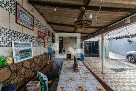 Casa à venda com 140m², 3 quartos e 2 vagasÁrea Externa