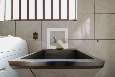 Casa à venda com 250m², 4 quartos e 2 vagas Casa à venda com 250m², 4 quartos e 2 vagasÁrea de Serviço