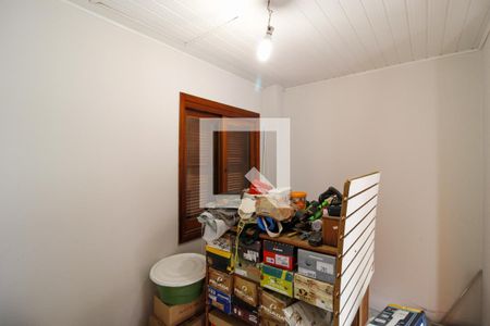 Casa à venda com 250m², 4 quartos e 2 vagas Casa à venda com 250m², 4 quartos e 2 vagasQuarto de Serviço