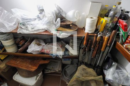 Casa à venda com 250m², 4 quartos e 2 vagas Casa à venda com 250m², 4 quartos e 2 vagasDespensa