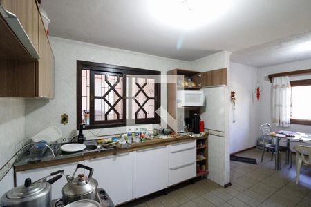 Casa à venda com 250m², 4 quartos e 2 vagas Casa à venda com 250m², 4 quartos e 2 vagasCozinha