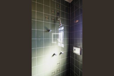 Casa à venda com 250m², 4 quartos e 2 vagas Casa à venda com 250m², 4 quartos e 2 vagasBanheiro