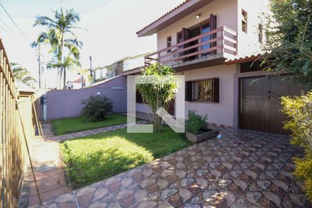Casa à venda com 250m², 4 quartos e 2 vagas Casa à venda com 250m², 4 quartos e 2 vagasQuintal