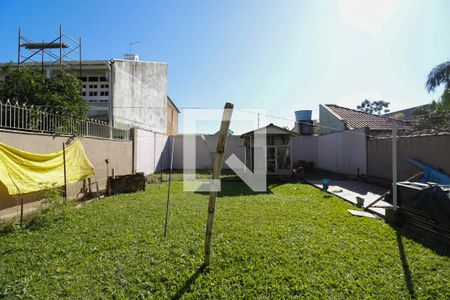 Casa à venda com 250m², 4 quartos e 2 vagas Casa à venda com 250m², 4 quartos e 2 vagasQuintal