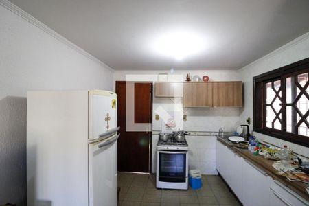 Casa à venda com 250m², 4 quartos e 2 vagas Casa à venda com 250m², 4 quartos e 2 vagasCozinha