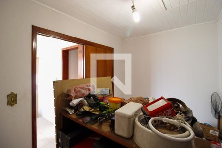 Casa à venda com 250m², 4 quartos e 2 vagas Casa à venda com 250m², 4 quartos e 2 vagasQuarto de Serviço