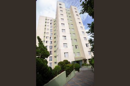 Apartamento para alugar com 65m², 3 quartos e 1 vagaFachada do bloco