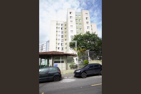 Apartamento para alugar com 65m², 3 quartos e 1 vagaFachada