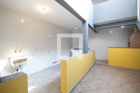 Casa à venda com 200m², 3 quartos e 2 vagas Casa à venda com 200m², 3 quartos e 2 vagasÁrea de Serviço e Quintal