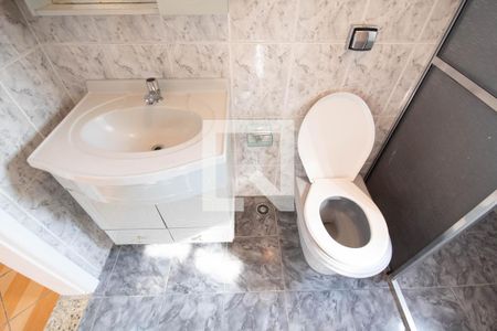 Casa à venda com 200m², 3 quartos e 2 vagas Casa à venda com 200m², 3 quartos e 2 vagasBanheiro Corredor