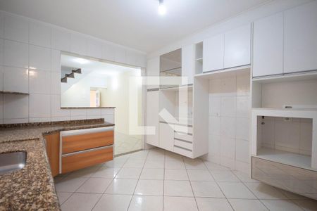 Casa à venda com 200m², 3 quartos e 2 vagas Casa à venda com 200m², 3 quartos e 2 vagasCozinha