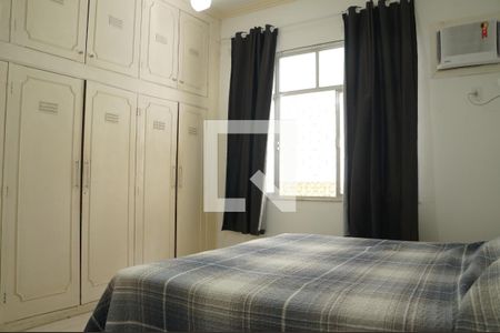 Casa à venda com 200m², 3 quartos e 2 vagasSuíte