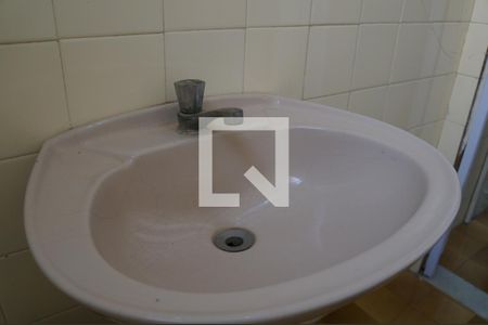 Casa à venda com 200m², 3 quartos e 2 vagasBanheiro de Serviço