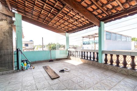 Casa à venda com 250m², 8 quartos e 2 vagas Casa à venda com 250m², 8 quartos e 2 vagasVaranda e Área de Serviço