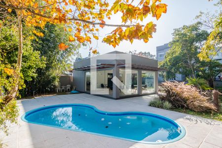 Casa de condomínio à venda com 308m², 4 quartos e 4 vagasÁrea comum