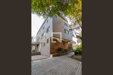 Casa de condomínio à venda com 308m², 4 quartos e 4 vagasFachada