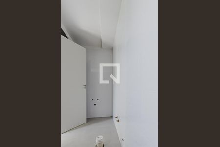 Casa de condomínio à venda com 278m², 4 quartos e 3 vagas Casa de condomínio à venda com 278m², 4 quartos e 3 vagasBanheiro da Suíte 4