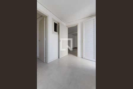 Casa de condomínio à venda com 278m², 4 quartos e 3 vagas Casa de condomínio à venda com 278m², 4 quartos e 3 vagasÁrea de Serviço