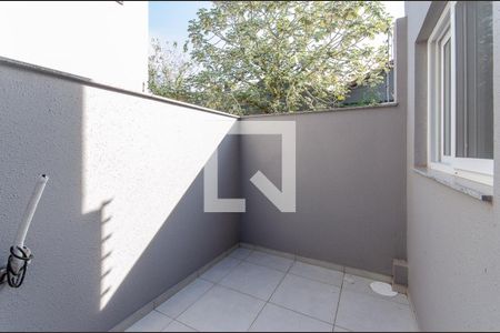 Casa de condomínio à venda com 278m², 4 quartos e 3 vagas Casa de condomínio à venda com 278m², 4 quartos e 3 vagasÁrea Externa