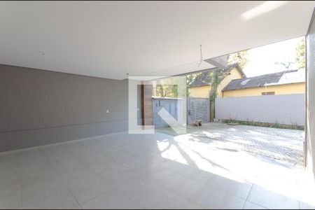 Casa de condomínio à venda com 278m², 4 quartos e 3 vagas Casa de condomínio à venda com 278m², 4 quartos e 3 vagasGaragem