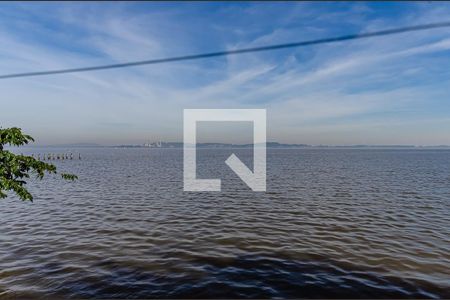 Casa de condomínio à venda com 278m², 4 quartos e 3 vagas Casa de condomínio à venda com 278m², 4 quartos e 3 vagasVista da Piscina