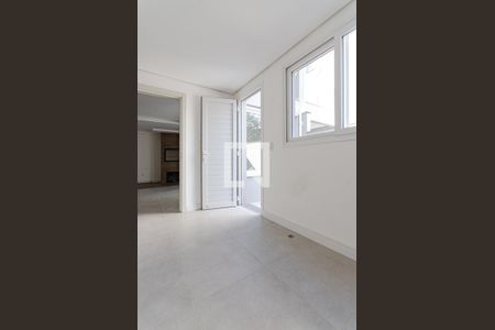 Casa de condomínio à venda com 278m², 4 quartos e 3 vagas Casa de condomínio à venda com 278m², 4 quartos e 3 vagasÁrea de Serviço