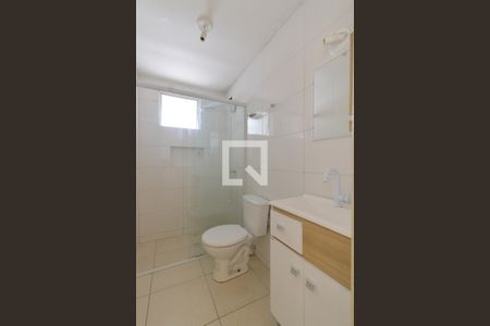 Banheiro de apartamento para alugar com 1 quarto, 50m² em Kobrasol, São José