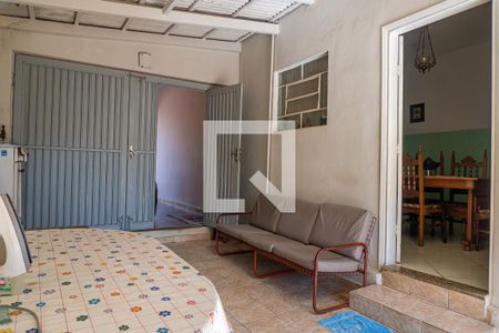 Casa à venda com 120m², 2 quartos e 1 vaga Casa à venda com 120m², 2 quartos e 1 vagaGaragem