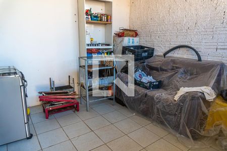 Casa à venda com 120m², 2 quartos e 1 vaga Casa à venda com 120m², 2 quartos e 1 vagaCasa dos Fundos