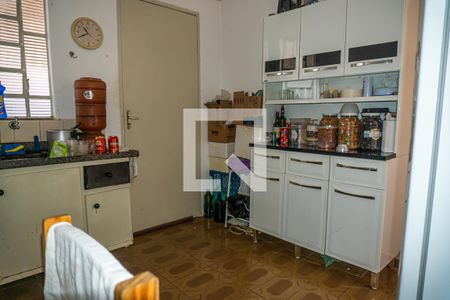 Casa à venda com 120m², 2 quartos e 1 vaga Casa à venda com 120m², 2 quartos e 1 vagaCasa dos Fundos Cozinha