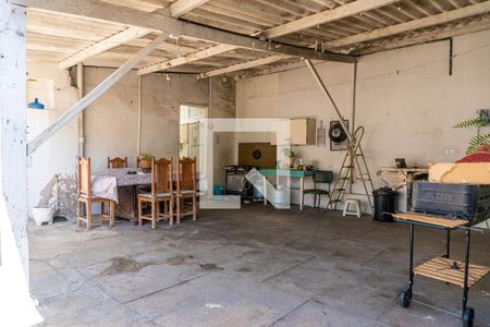 Casa à venda com 120m², 2 quartos e 1 vaga Casa à venda com 120m², 2 quartos e 1 vagaQuintal