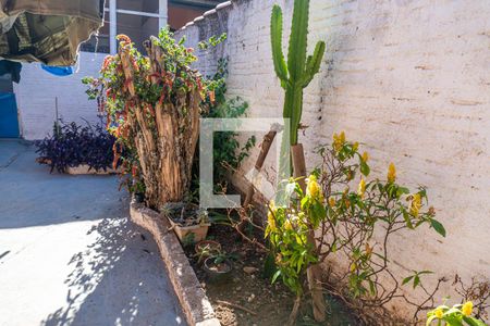 Casa à venda com 120m², 2 quartos e 1 vaga Casa à venda com 120m², 2 quartos e 1 vagaFundos