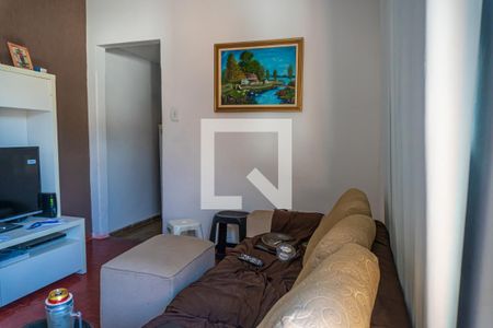 Casa à venda com 120m², 2 quartos e 1 vaga Casa à venda com 120m², 2 quartos e 1 vagaCasa dos Fundos Sala