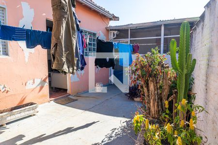 Casa à venda com 120m², 2 quartos e 1 vaga Casa à venda com 120m², 2 quartos e 1 vagaFundos