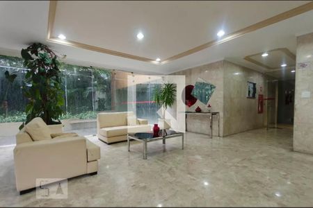 Apartamento à venda com 100m², 3 quartos e sem vagaHall social