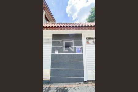 Casa à venda com 120m², 2 quartos e 8 vagasFachada