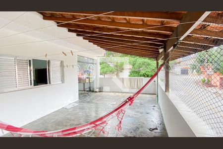 Casa à venda com 120m², 2 quartos e 8 vagasQuintal - Varanda 