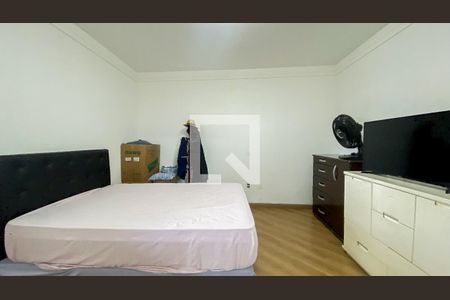 Casa à venda com 120m², 2 quartos e 8 vagasQuarto 