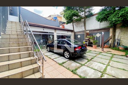 Casa à venda com 120m², 2 quartos e 8 vagasGaragem - Quintal