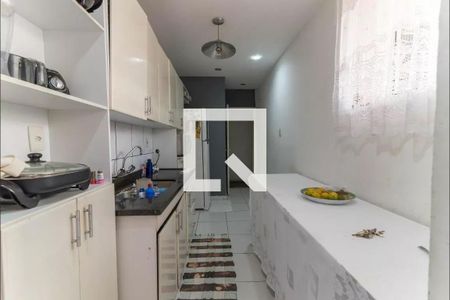 Apartamento à venda com 110m², 3 quartos e sem vaga Apartamento à venda com 110m², 3 quartos e sem vagaCozinha