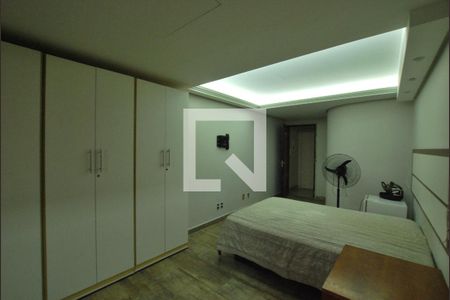 Apartamento à venda com 400m², 4 quartos e 2 vagasSuíte 1