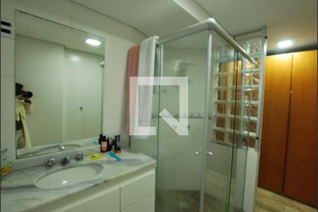 Apartamento à venda com 400m², 4 quartos e 2 vagasBanheiro da suíte 3