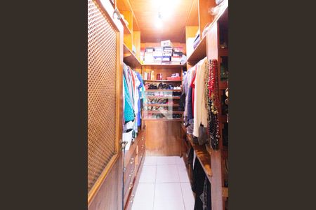 Apartamento à venda com 117m², 3 quartos e 1 vaga Apartamento à venda com 117m², 3 quartos e 1 vagaCloset